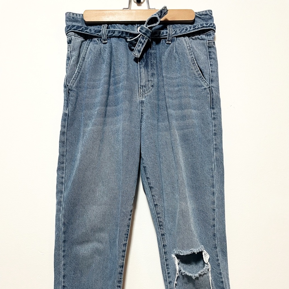Cute ripped bow waistline jeans